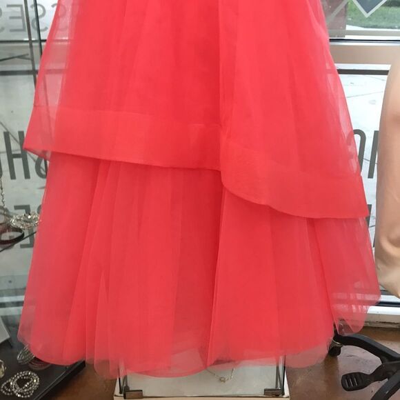 BCBG DRESS SZ.6 - Picture 3 of 14